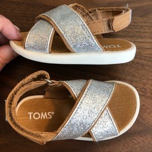 Tiny Toms Viv Strap Sandal - gently used